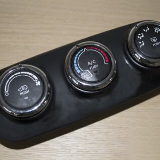 Jeep Renegade Kalorifer Klima Kontrol Paneli 735657792